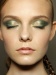 Сияющие светлые тени - тенденция макияжа Весна 2011